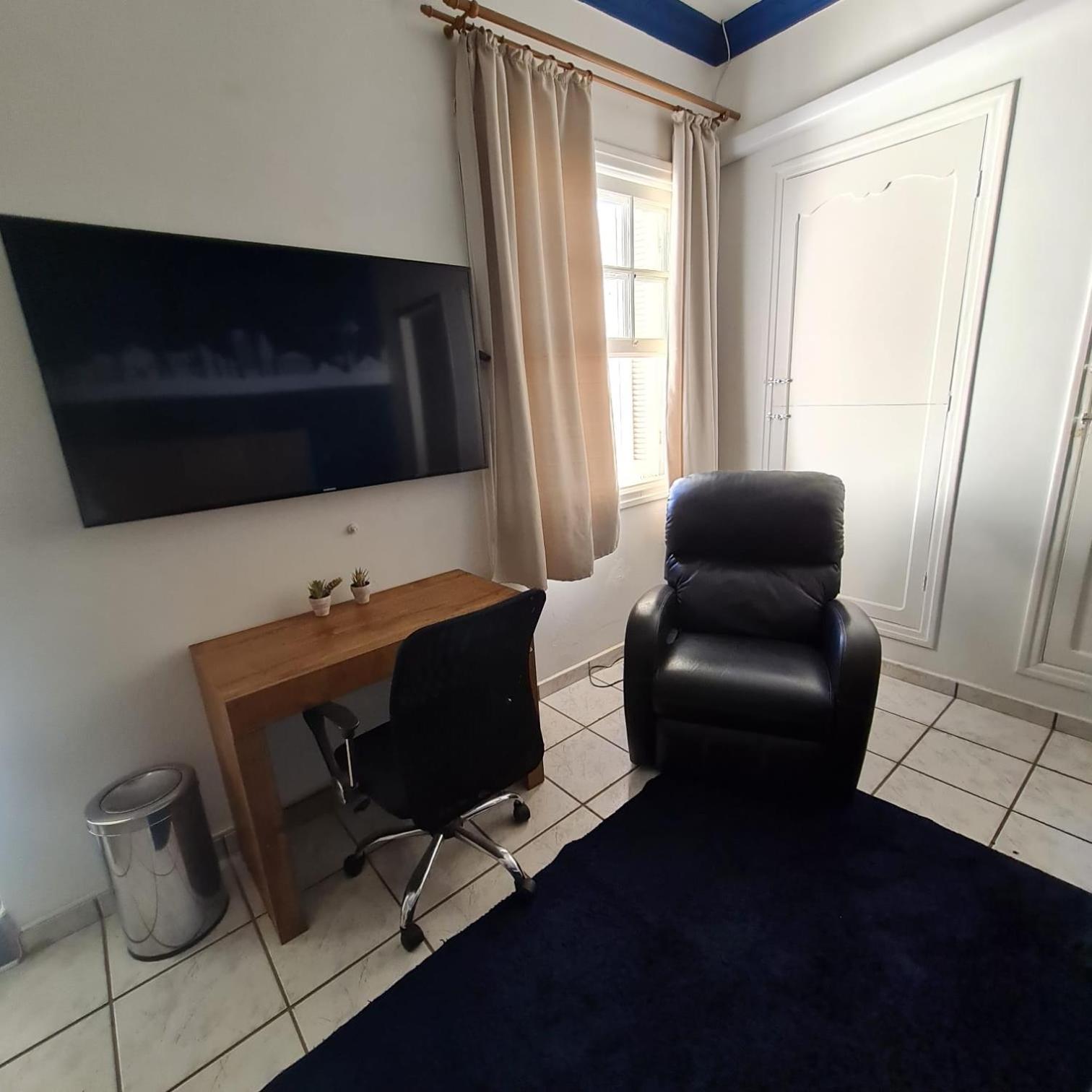Pousada - Aqui Hostel Bragança Paulista Eksteriør billede